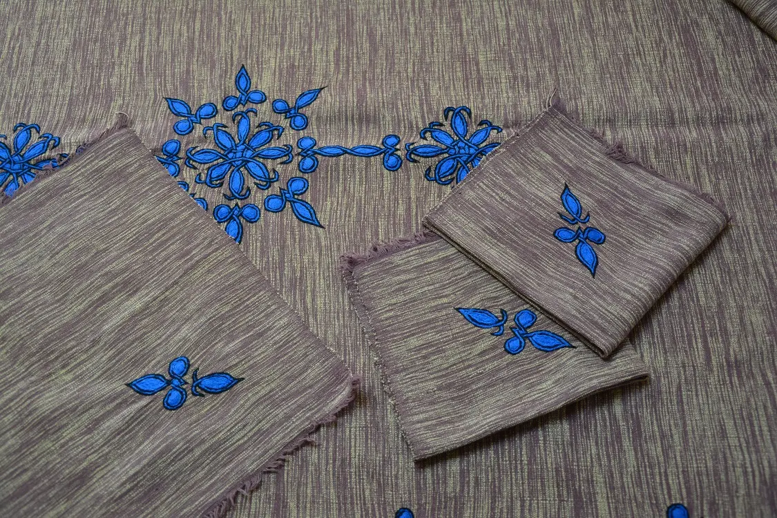 Nappe Lalibela Chocolat en coton ethiopien filé et tissée et brodée à la main