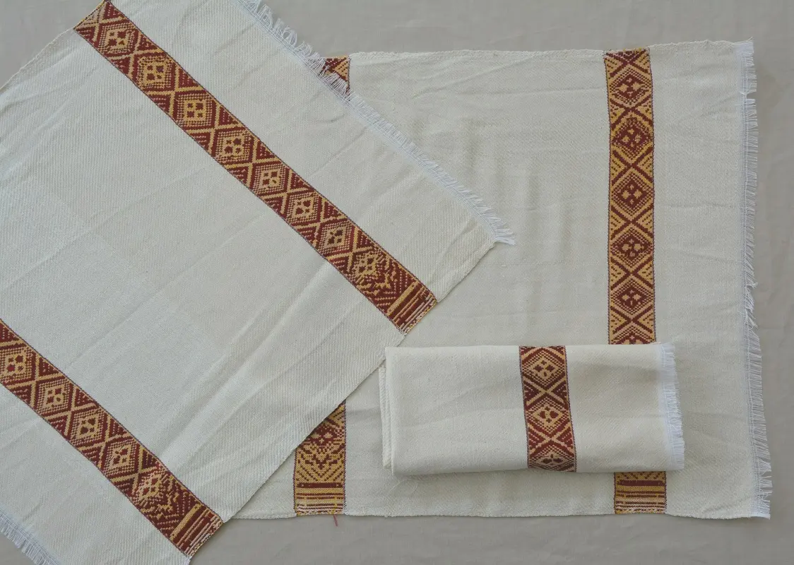 Serviettes de table Ecru Tibeb rouge en coton éthiopien tissées à la main