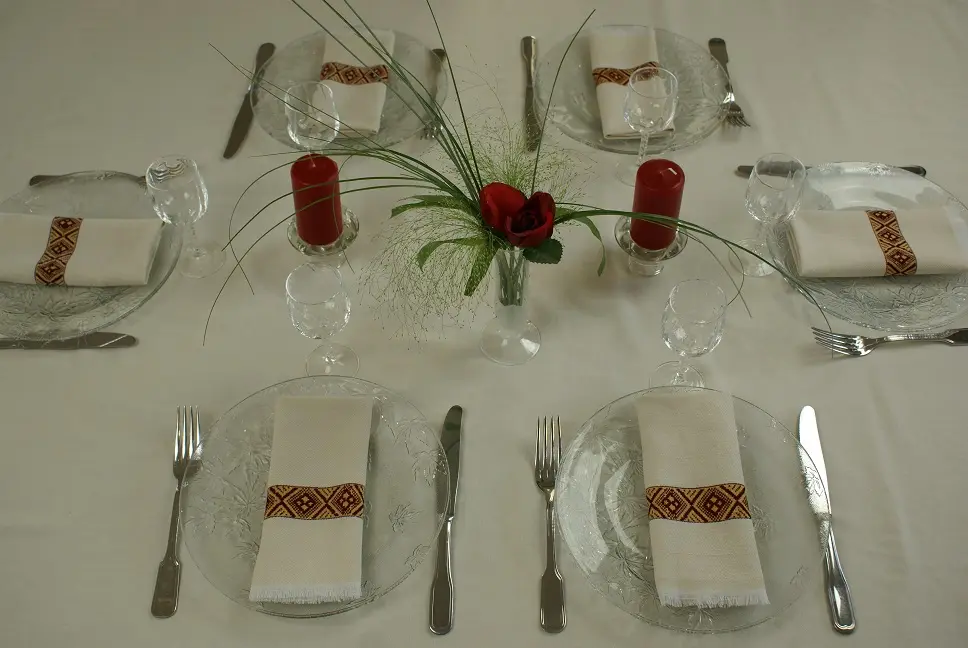 Serviettes de table Ecru Tibeb rouge en coton éthiopien tissées à la main