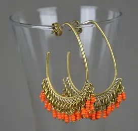 Boucles d'oreilles Konjit Orange entièrement faites à la main en laiton et perles de verre