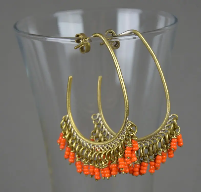 Boucles d'oreilles Konjit Orange entièrement faites à la main en laiton et perles de verre