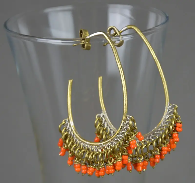 Boucles d'oreilles Konjit Orange entièrement faites à la main en laiton et perles de verre
