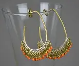 Boucles d'oreilles éthiopiennes Konjit Orange entièrement faites à la main en laiton et perles de verre