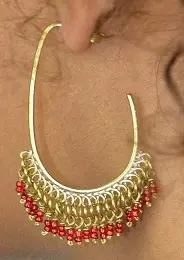 Boucles d'oreilles Konjit Rouge entièrement faites à la main en laiton et perles de verre