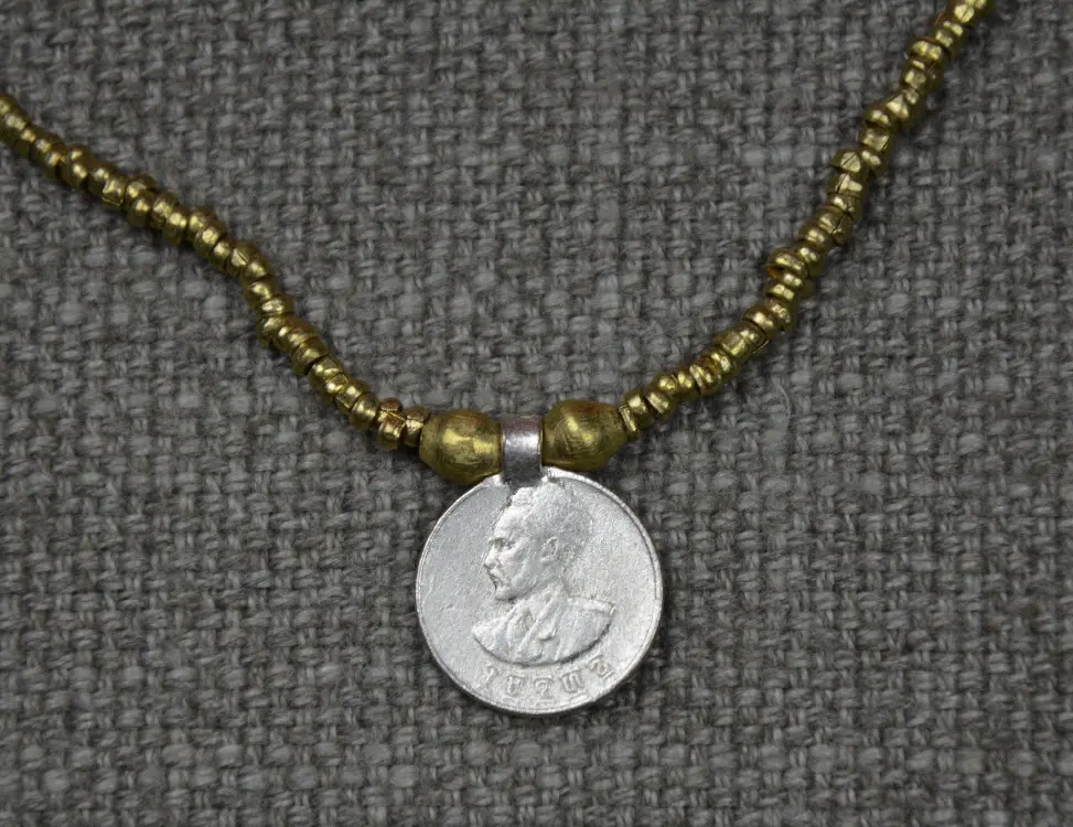 collier éthiopien Abyssinia Negus Sarcelle entièrement fait à la main en laiton recyclé plaqué argent