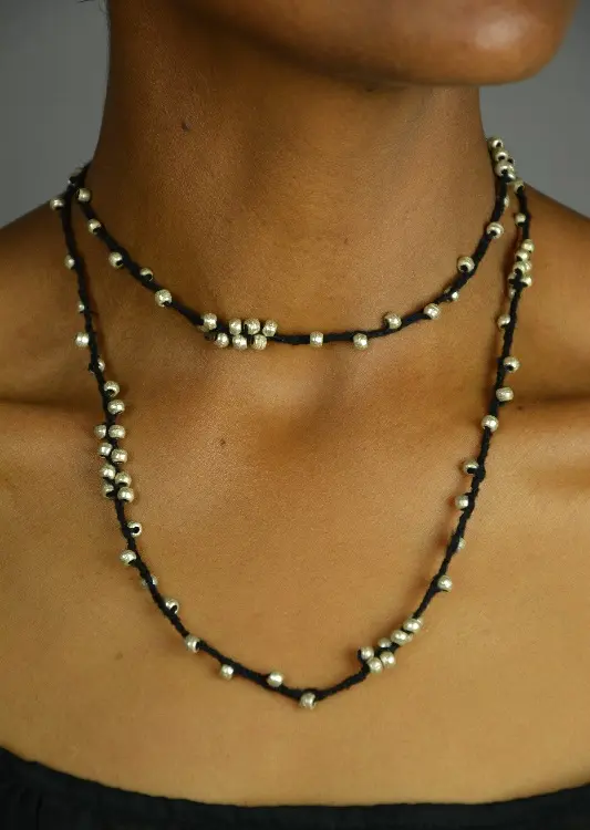 Collier équitable éthiopien Abyssinia Parsemé en matériaux recyclés