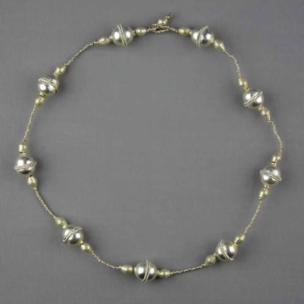 Collier éthiopien plaqué argent fait à la main
