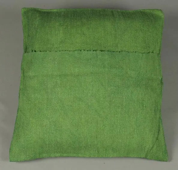 Housse de coussin Sphère Vert en coton éthiopien filé, tissée et brodée à la main