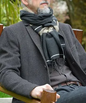 Echarpe artisanale équitable en soie sauvage bio et coton éthiopien