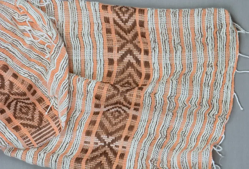 Echarpe équitable chocolat en coton éthiopien filé à la main à gros fil et acrylique
