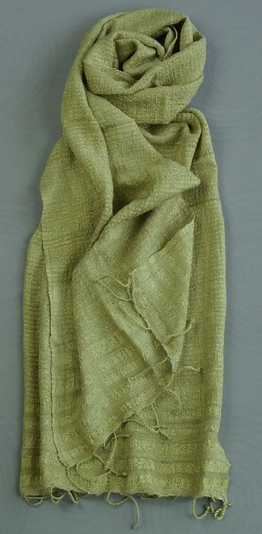 Echarpe éthiopienne olive en pure soie sauvage tissée à la main
