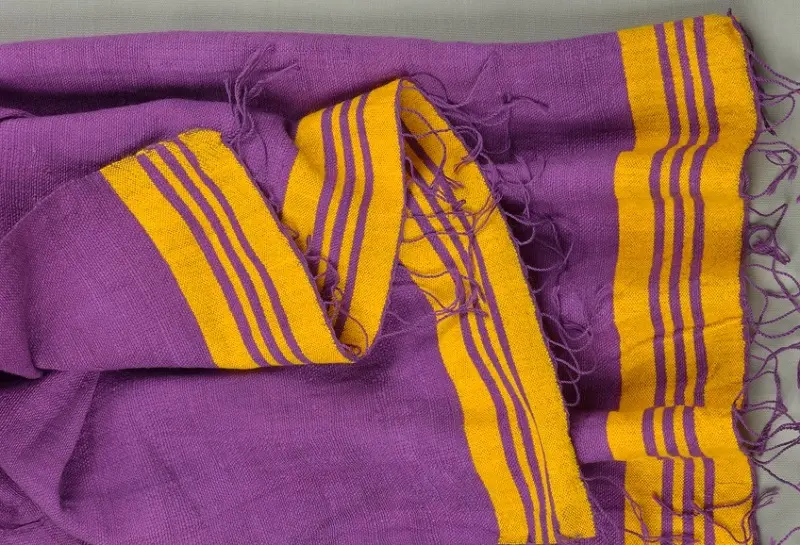 Echarpe artisanale pourpre safran en coton éthiopien filé à la main