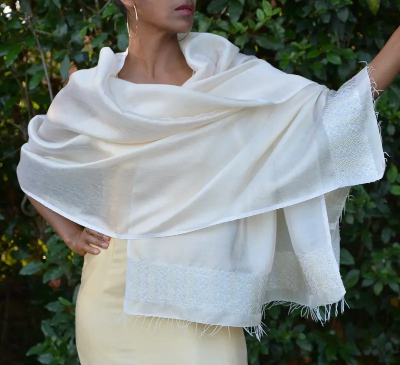 Echarpe équitable éthiopienne en coton éthiopien et rayonne Ecru Argent