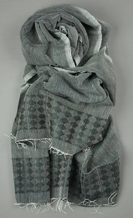 Echarpe équitable Gris Anthracite en coton éthiopien mélangé à de la rayonne et tissée à la main