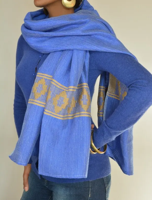 Echarpe éthiopienne équitable azur en polyester tissée à la main