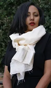 Echarpe artisanale Addis Abeba Ecru argent en coton éthiopien et rayonne