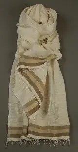 Echarpe Classique Châtain tissée à la main composée de 93% de coton éthiopien filé à la main et 7% de rayonne ou d'acrylique