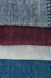 Echarpe éthiopienne artisanale Authentique composée de 65% de soie sauvage bio filée à la main et 35% de coton éthiopien