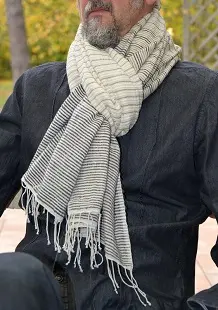 Echarpe equitable ethiopienne en coton tissée à la main avec des gros fils de coton filés à la main