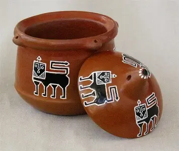 Petit pot en poterie éthiopienne artisanale