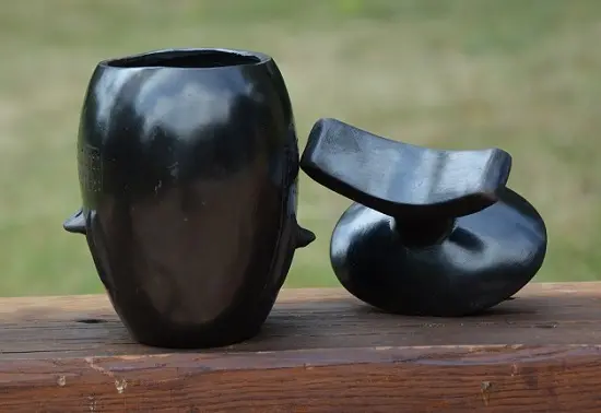 Repose nuque en poterie équitable éthiopienne