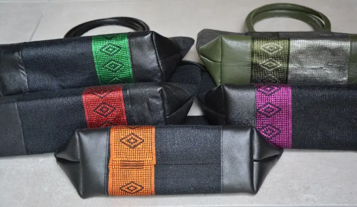 Sac cocktail Tibeb Olive sur Argent en coton éthiopien et rayonne fait à la main