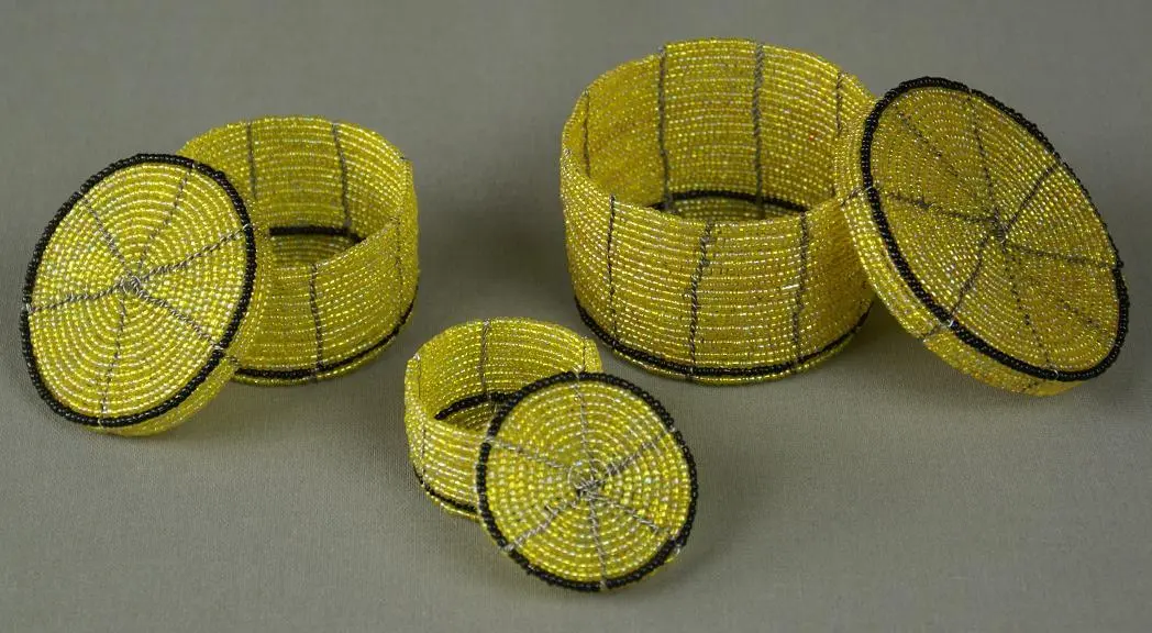 Boîtes Gigogne éthiopiennes Jaune Or en perles faites à la main